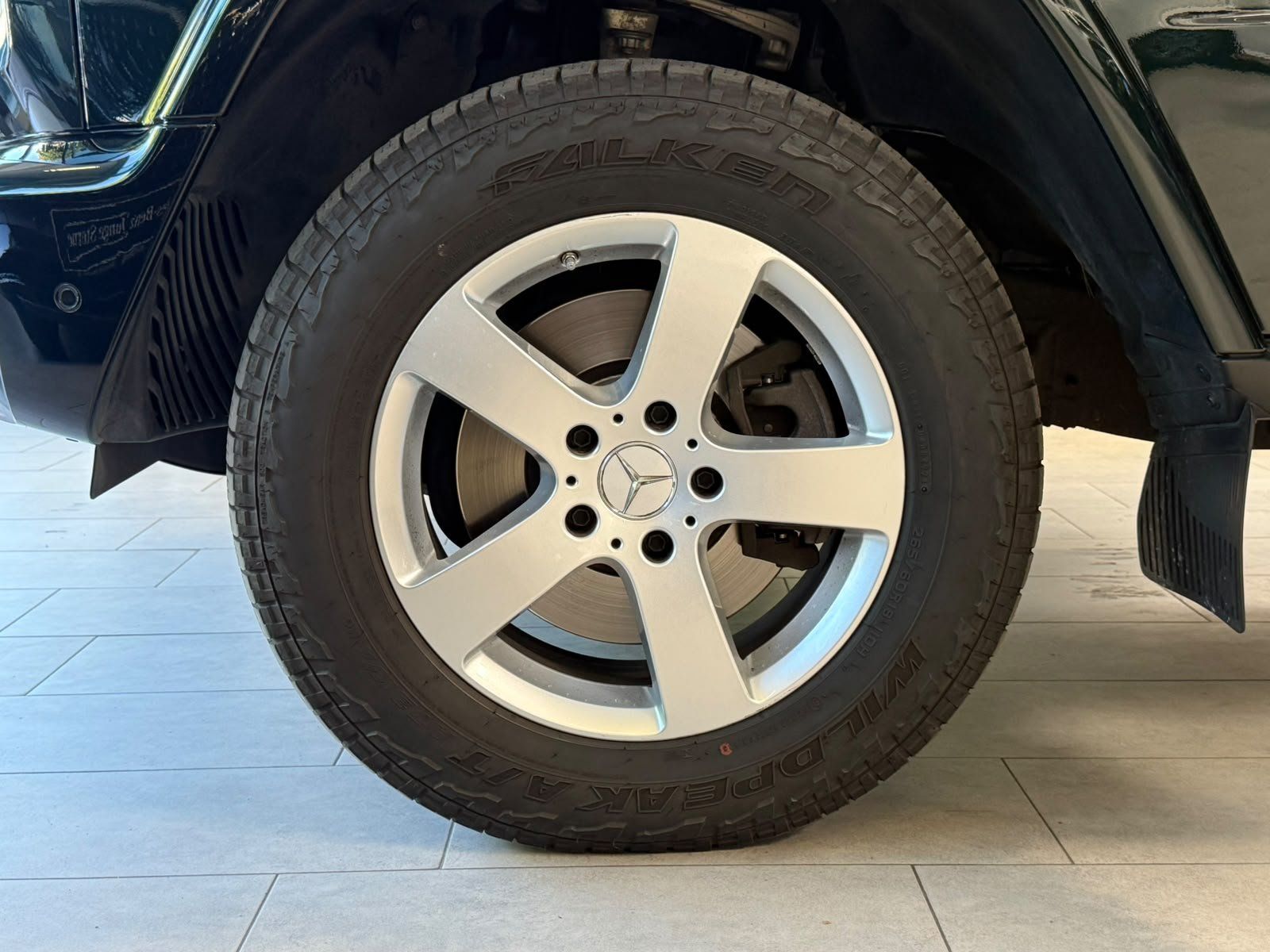 Fahrzeugabbildung Mercedes-Benz G 400d COMAND+AHK+MBEAM+MEMORY+SHD+KAMERA+WIDESC