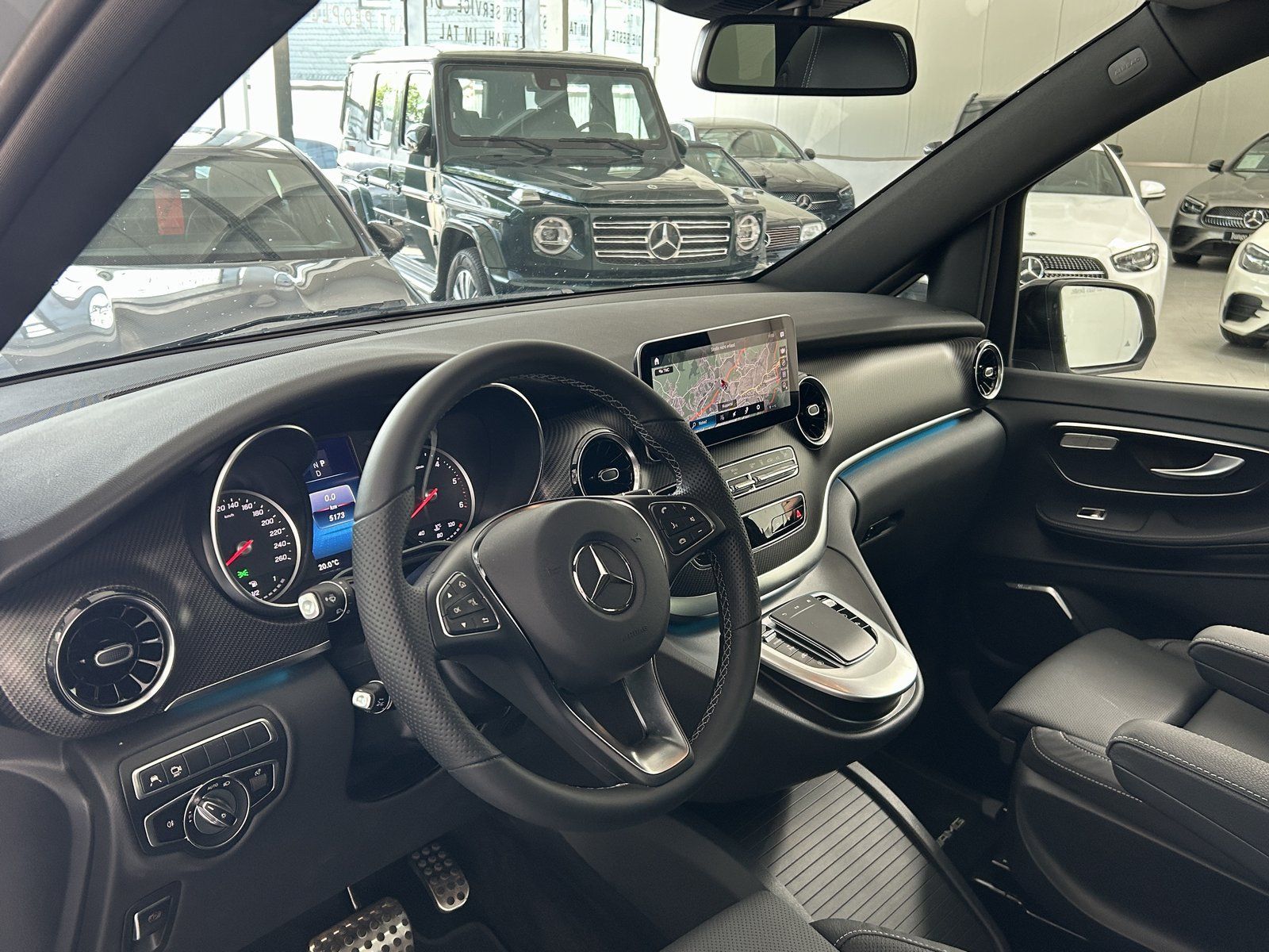 Fahrzeugabbildung Mercedes-Benz V 300 d AVANTGARDE ED AMG SITZLUFT+STHZ+PANO+AHK