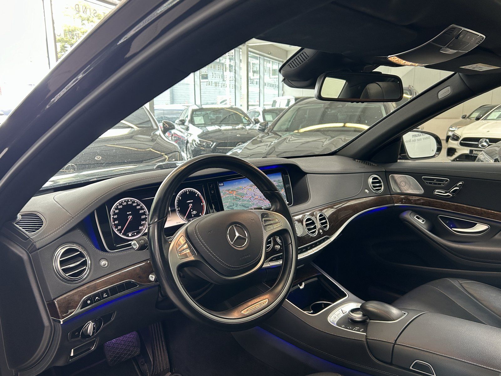 Fahrzeugabbildung Mercedes-Benz S 350 BlueTEC PANORAMA+DISTRONIC+BURMESTER+AIRMA