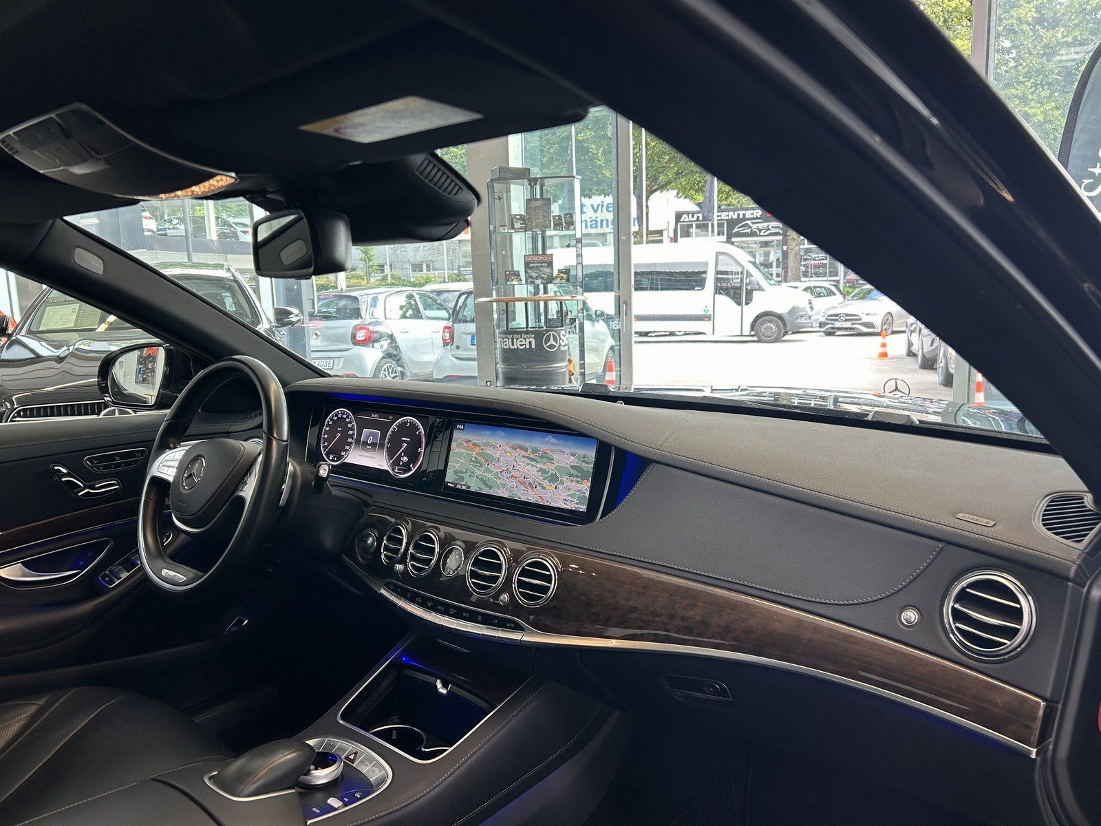 Fahrzeugabbildung Mercedes-Benz S 350 BlueTEC PANORAMA+DISTRONIC+BURMESTER+AIRMA