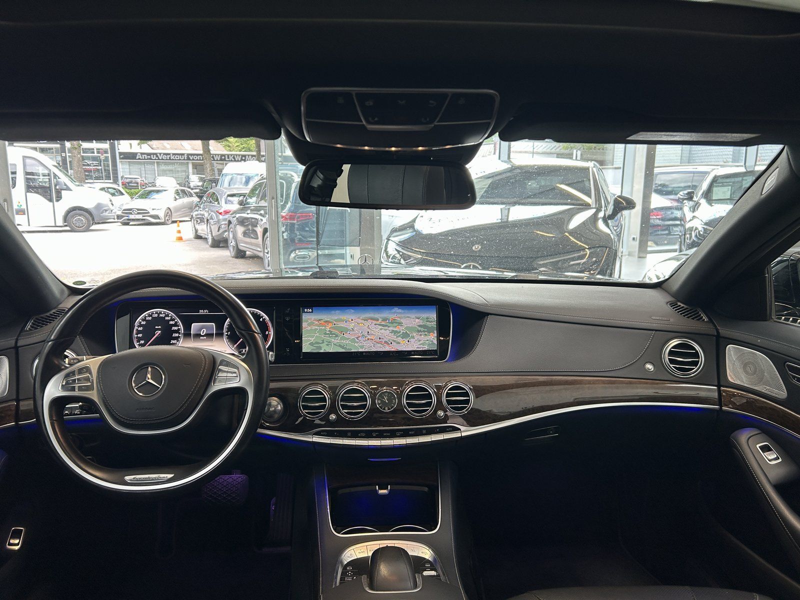 Fahrzeugabbildung Mercedes-Benz S 350 BlueTEC PANORAMA+DISTRONIC+BURMESTER+AIRMA