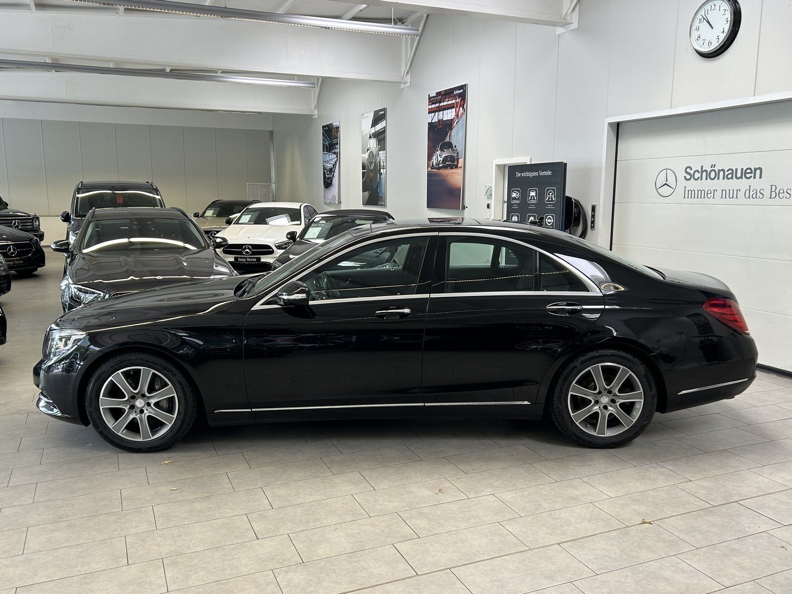 Fahrzeugabbildung Mercedes-Benz S 350 BlueTEC PANORAMA+DISTRONIC+BURMESTER+AIRMA