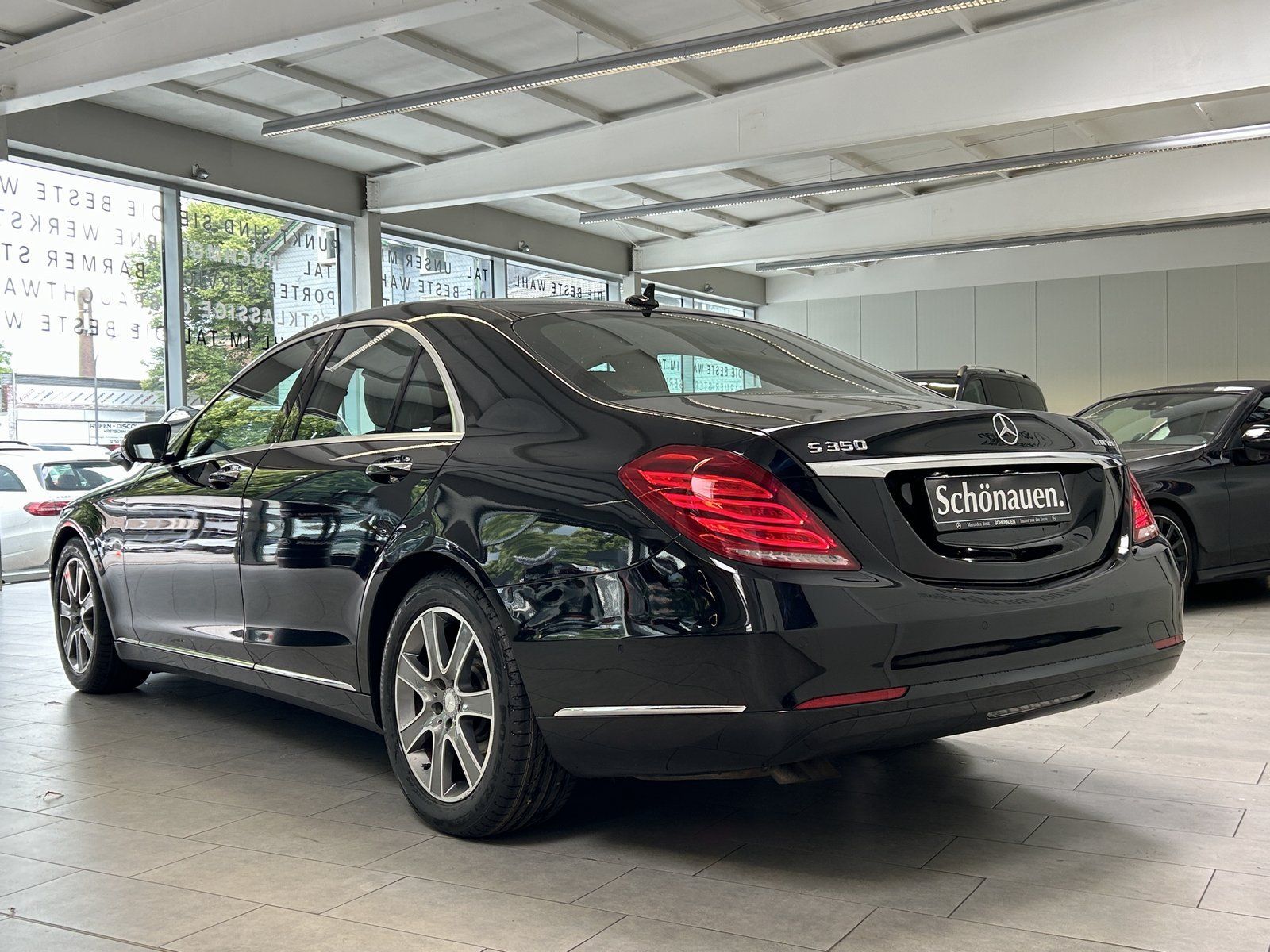 Fahrzeugabbildung Mercedes-Benz S 350 BlueTEC PANORAMA+DISTRONIC+BURMESTER+AIRMA