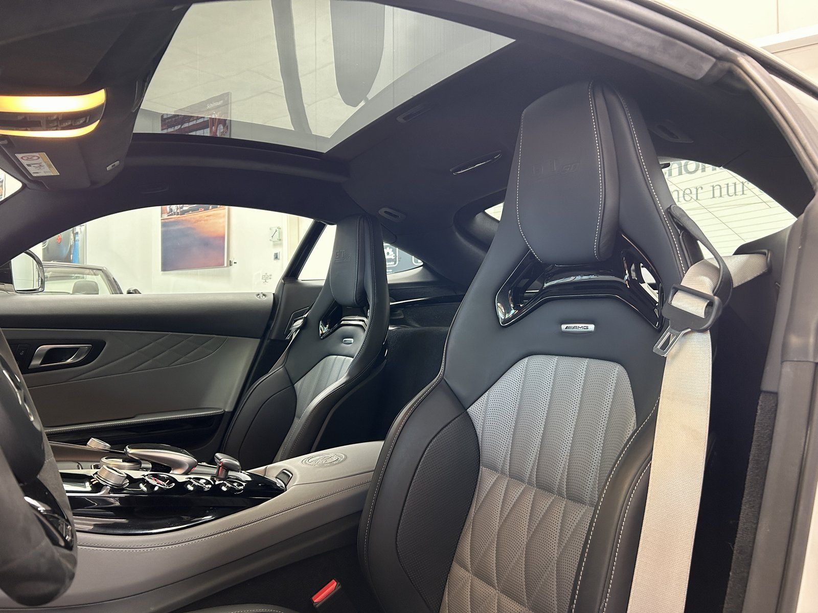 Fahrzeugabbildung Mercedes-Benz GT C EDITION 50 PERF.ABGAS+PANO+SITZKLIMA+MEMORY