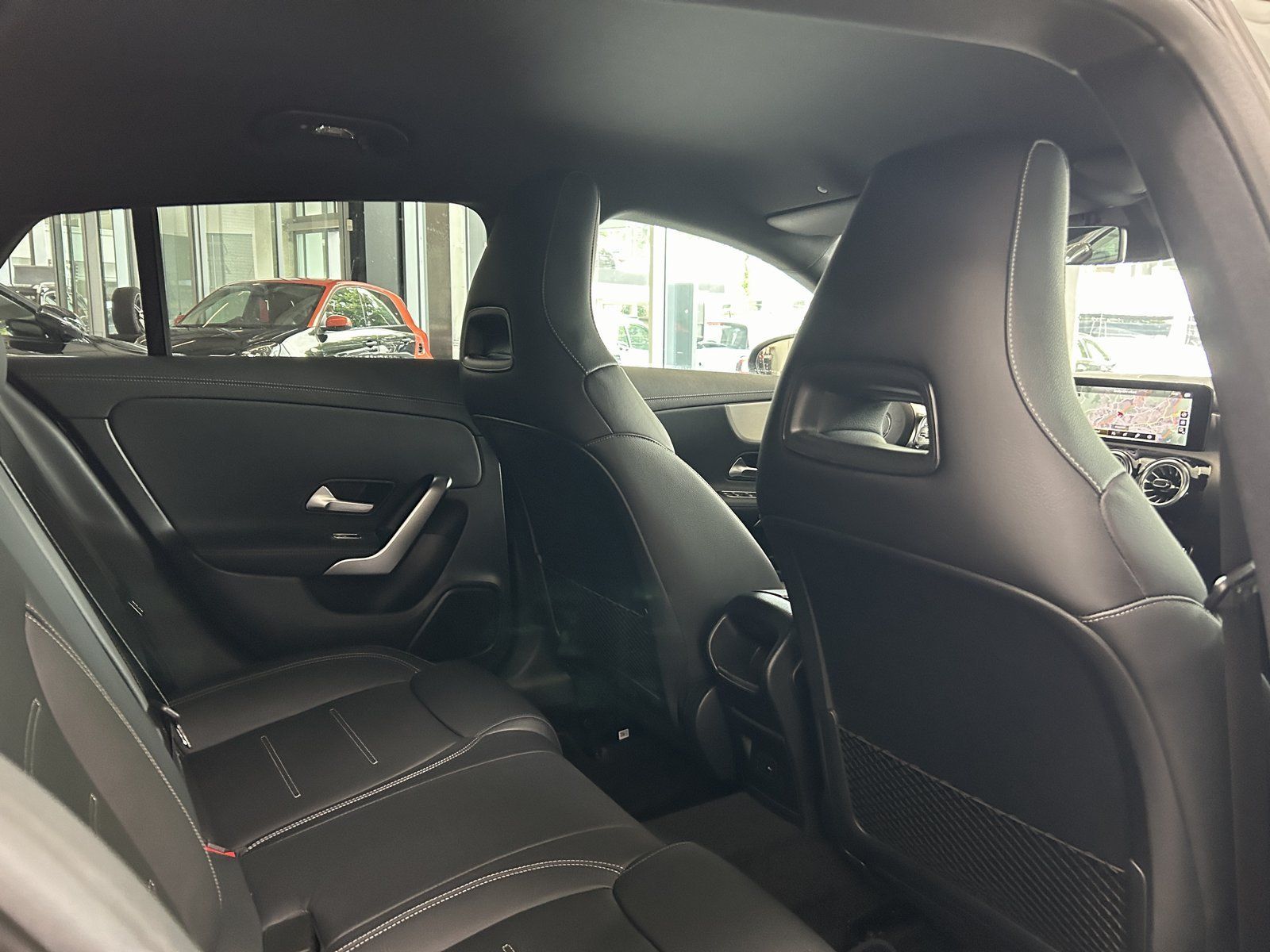 Fahrzeugabbildung Mercedes-Benz CLA 250 Shooting Brake AMG BEAM+LEDER+CAM+NIGHT