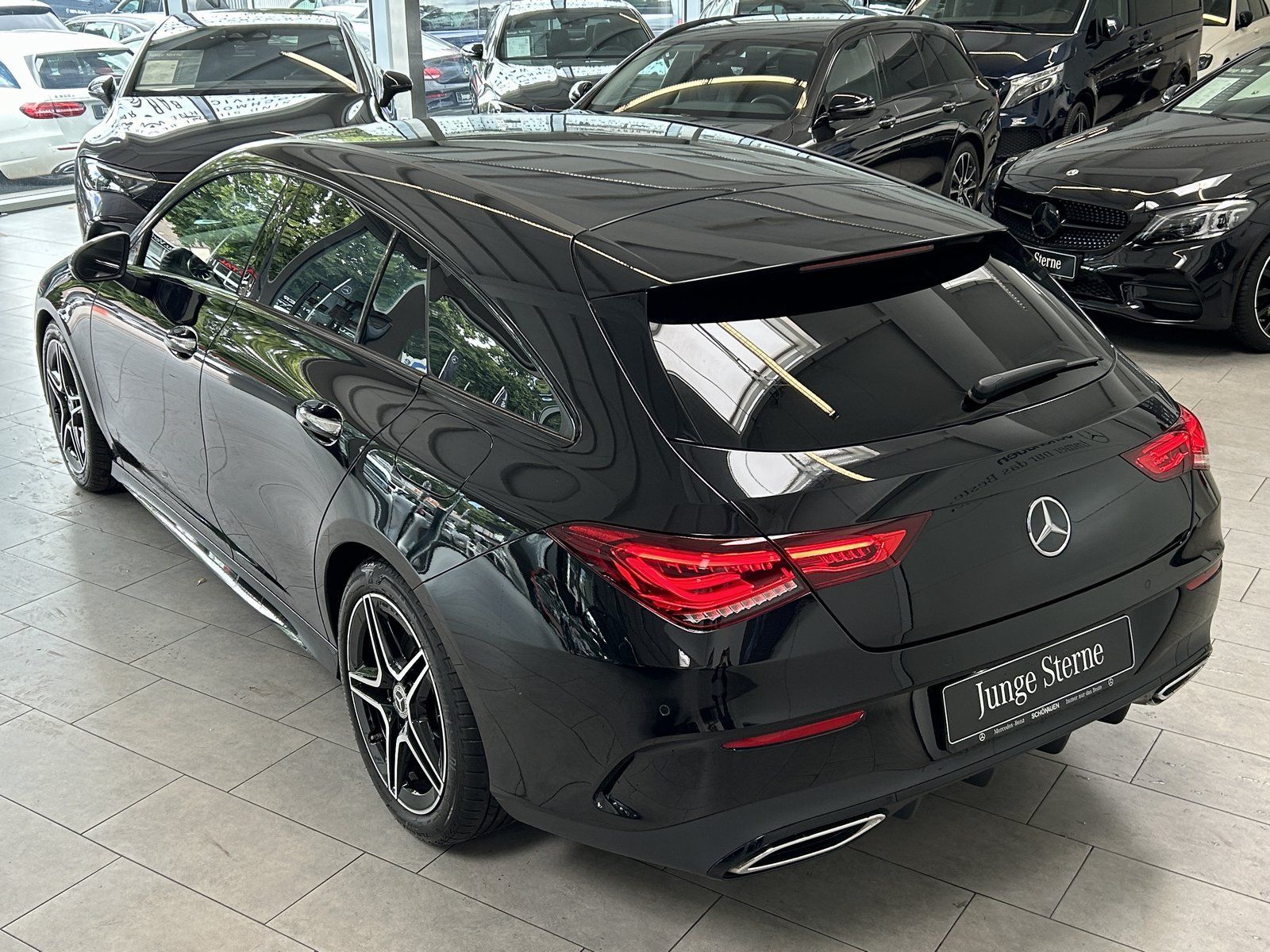 Fahrzeugabbildung Mercedes-Benz CLA 250 Shooting Brake AMG BEAM+LEDER+CAM+NIGHT