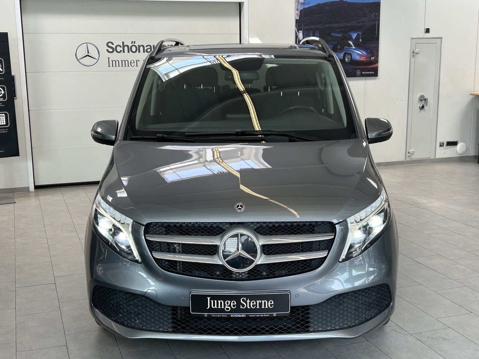 Fahrzeugabbildung Mercedes-Benz V 220 d Edition 4MATIC kompakt MOPF+LED+EASYPACK