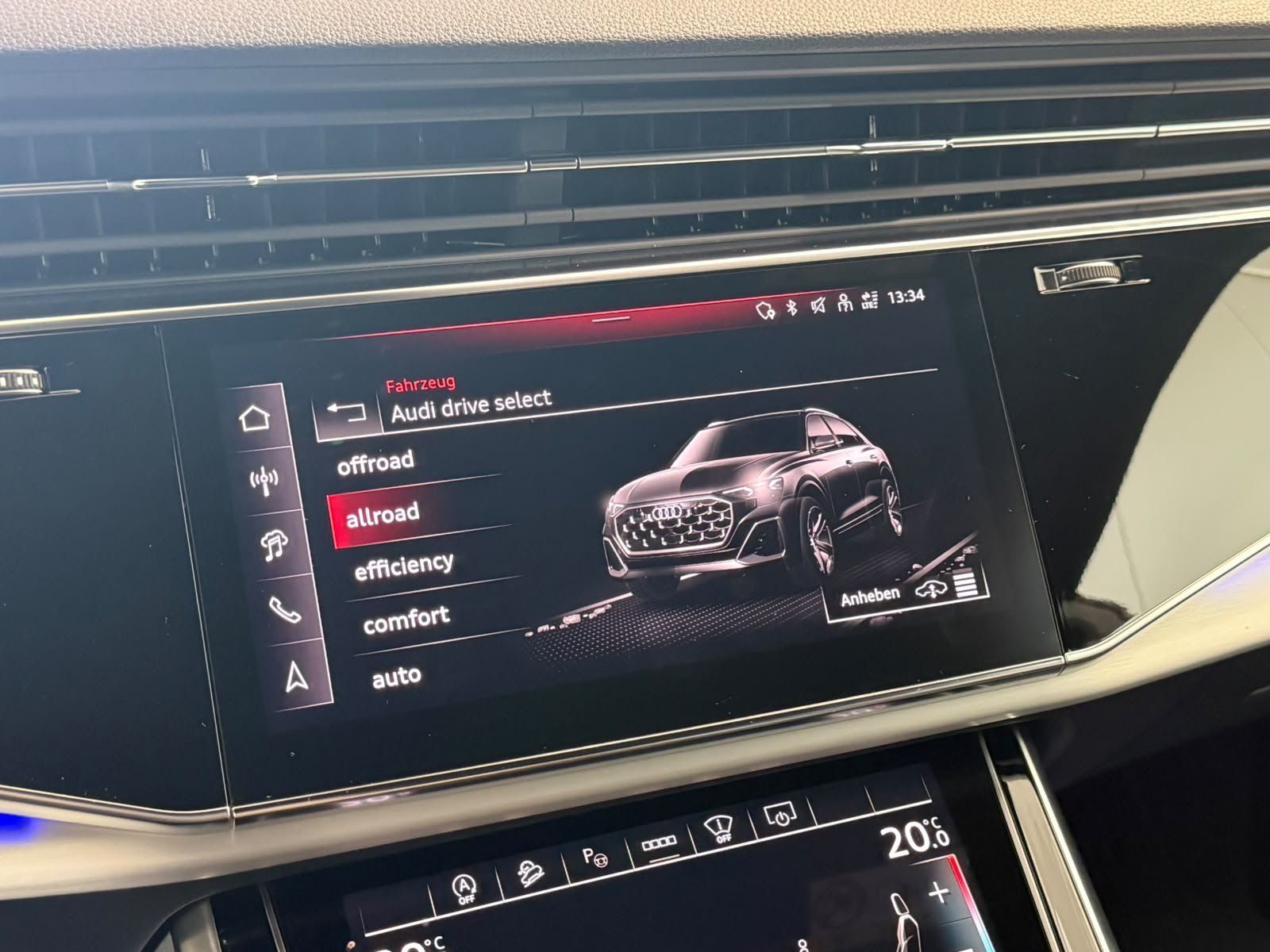Fahrzeugabbildung Audi Q8 50 3.0 TDI quattro S-LINE PANO+MATRIX+HUD+ACC