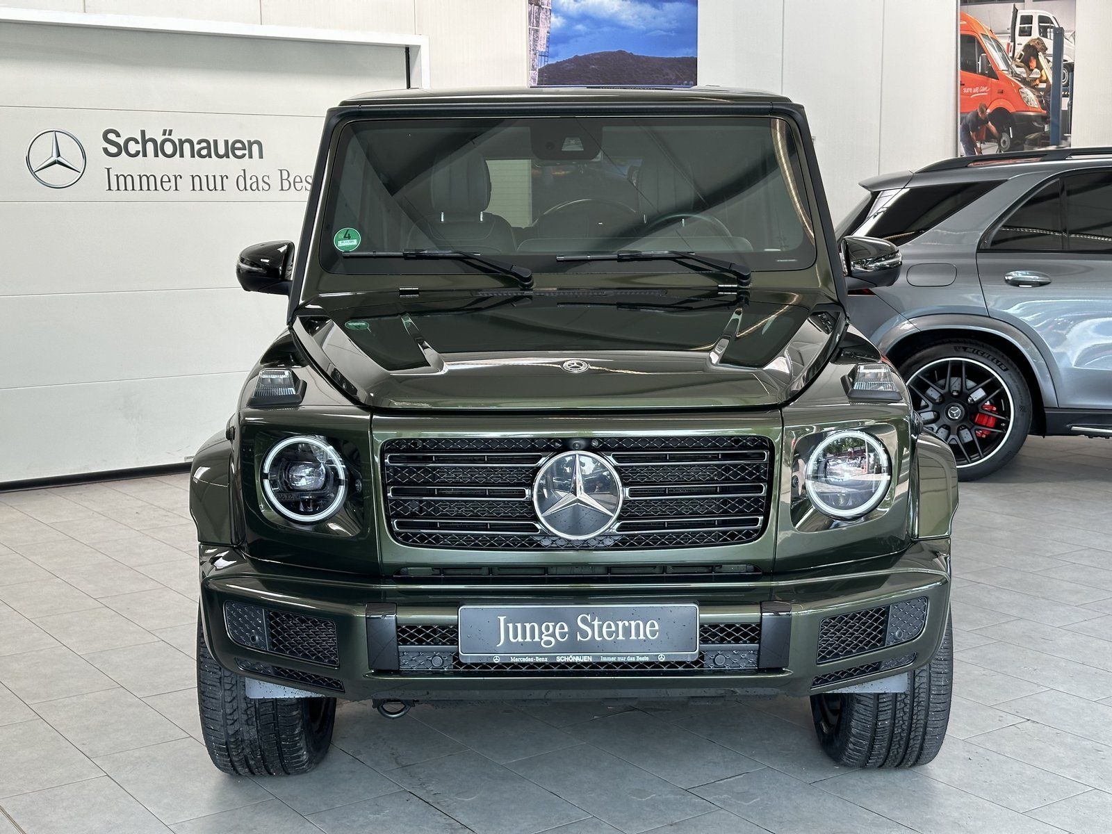 Fahrzeugabbildung Mercedes-Benz G 400d STRONGER THAN TIME AMG+MBEAM+STDHZ+CARBON