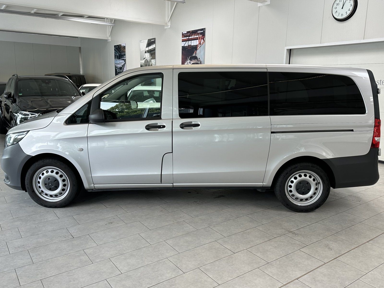 Fahrzeugabbildung Mercedes-Benz Vito 119 CDI Tourer lang+5 Sitzer+2xSchiebet+AHK