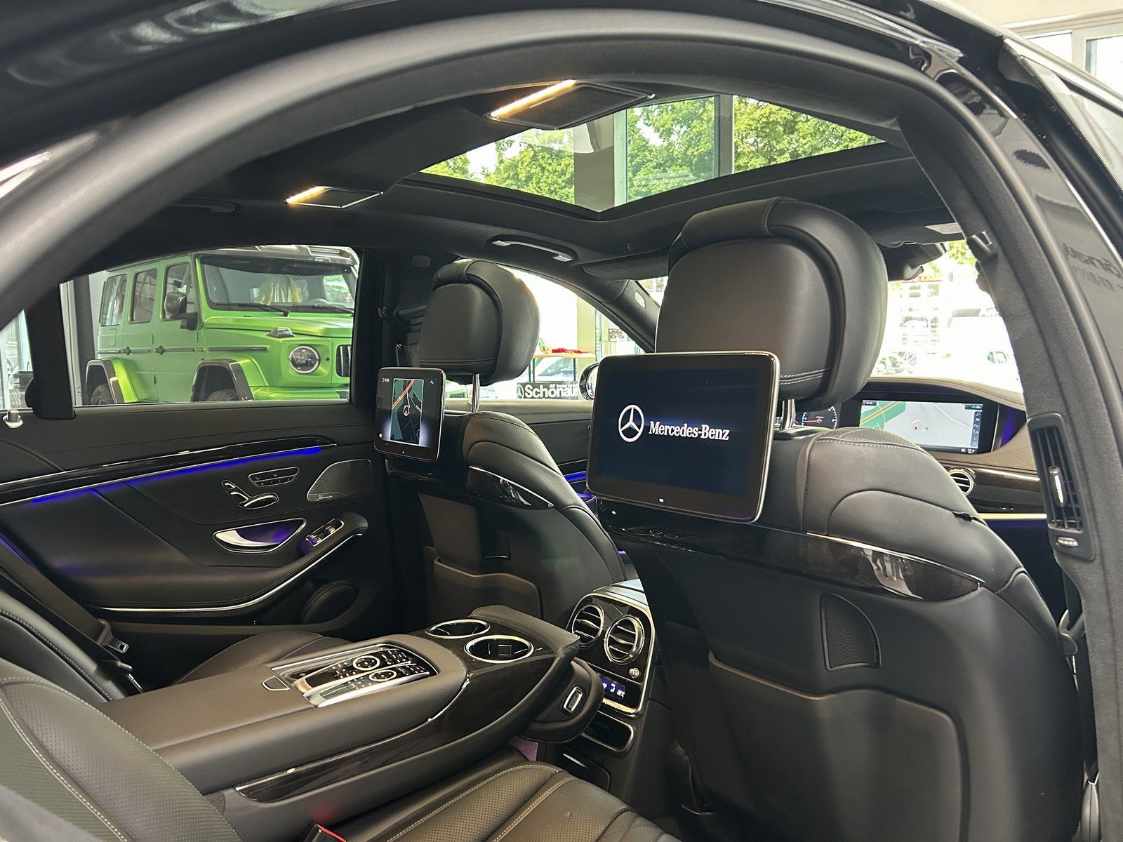 Fahrzeugabbildung Mercedes-Benz S 400d AMG TV+FONDENT+STHZ+EXKLUSIVPKT+HUD+AHK