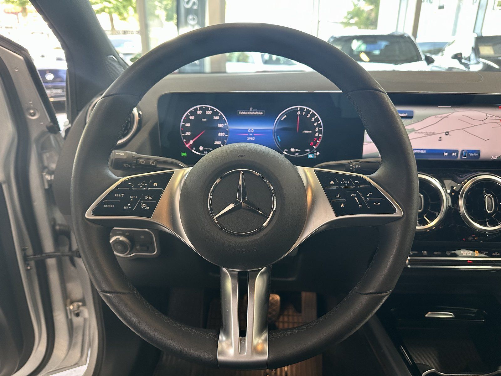 Fahrzeugabbildung Mercedes-Benz B 250e Progressive KAMERA+LED+CARPLAY+DAB+EASYPK