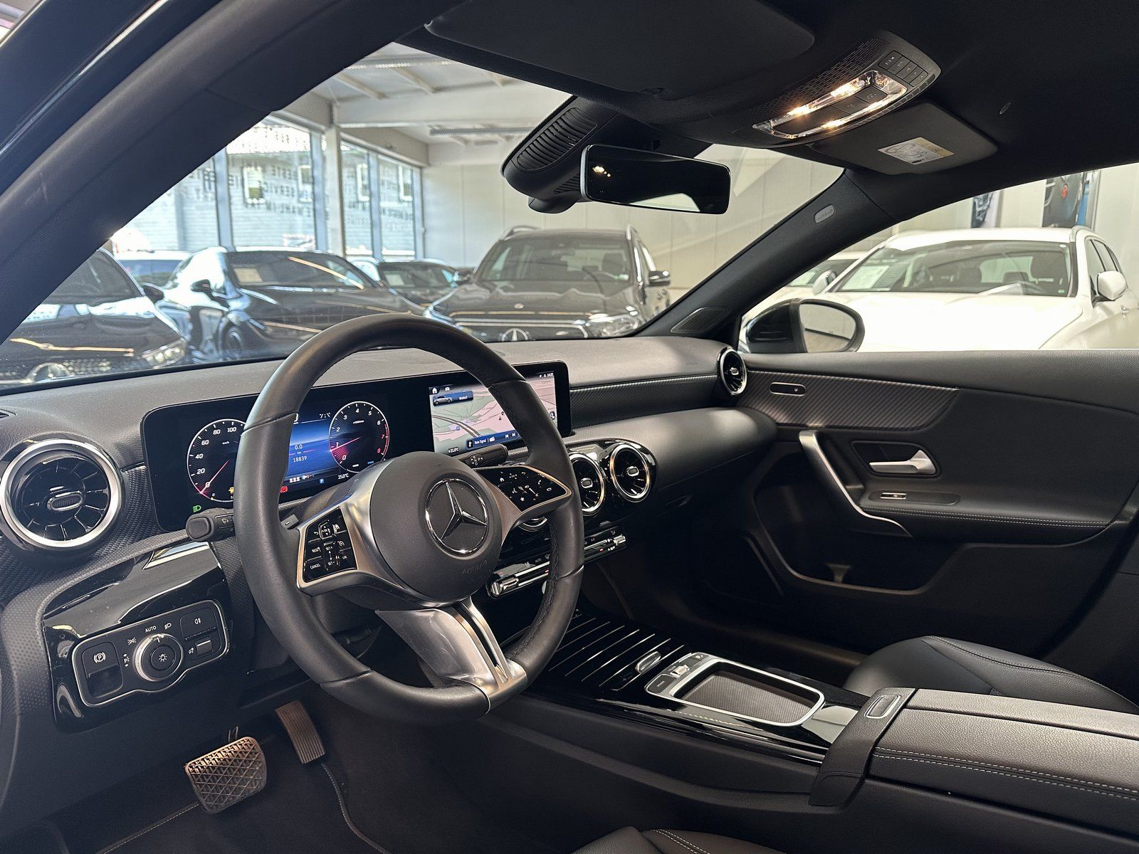 Fahrzeugabbildung Mercedes-Benz A 200 Progressive KAMERA+LED+SPURPKT+CARPLAY+DAB