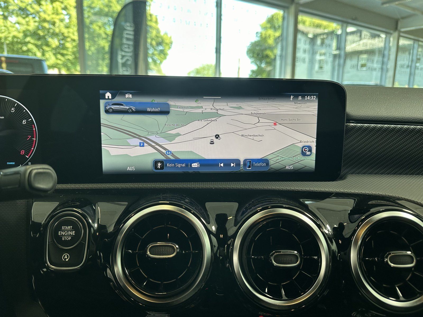 Fahrzeugabbildung Mercedes-Benz A 200 Progressive KAMERA+LED+SPURPKT+CARPLAY+DAB