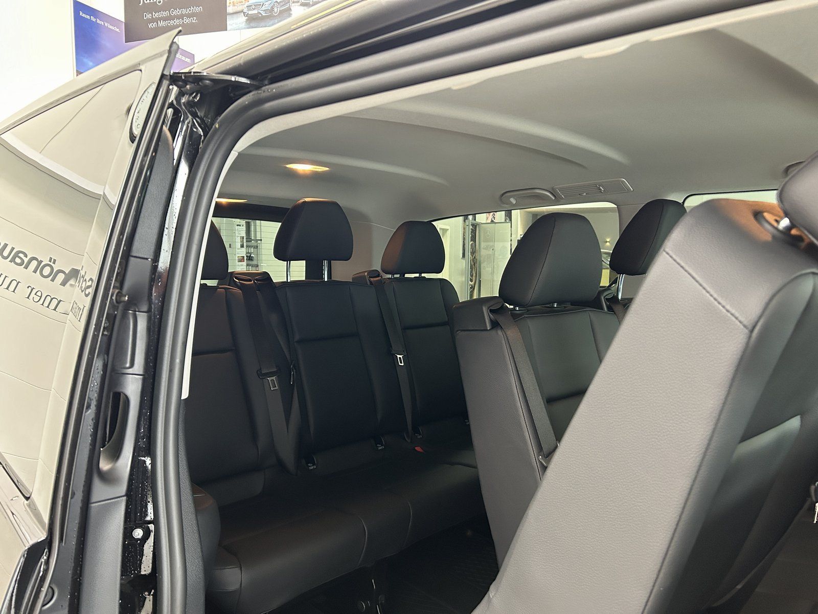 Fahrzeugabbildung Mercedes-Benz Vito Tourer PRO 116 XL Elektr Tür+LED+KAMERA