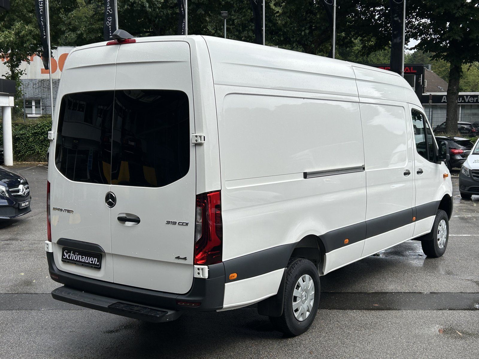 Fahrzeugabbildung Mercedes-Benz Sprinter 319 ALLRAD Lang Kasten AHKVORR+LED+STHZ