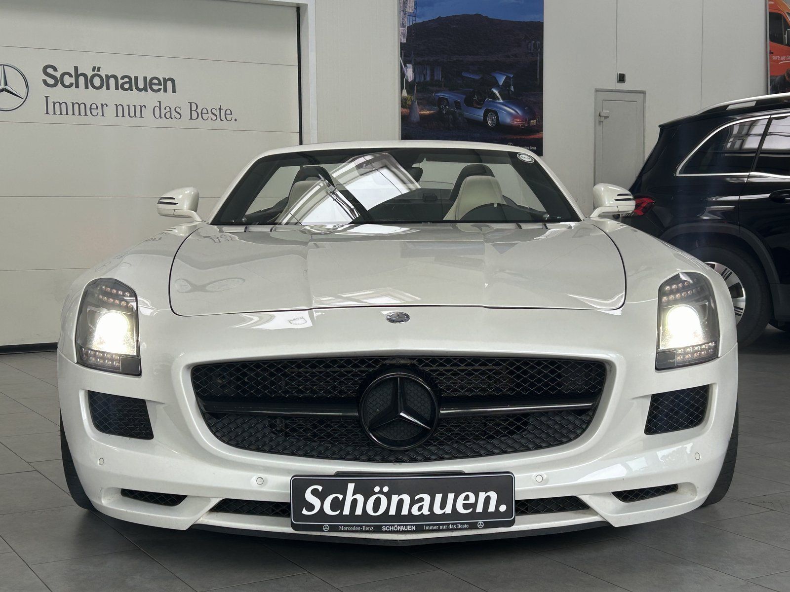 Fahrzeugabbildung Mercedes-Benz SLS AMG Roadster DESIGNO+B&O+KAMERA