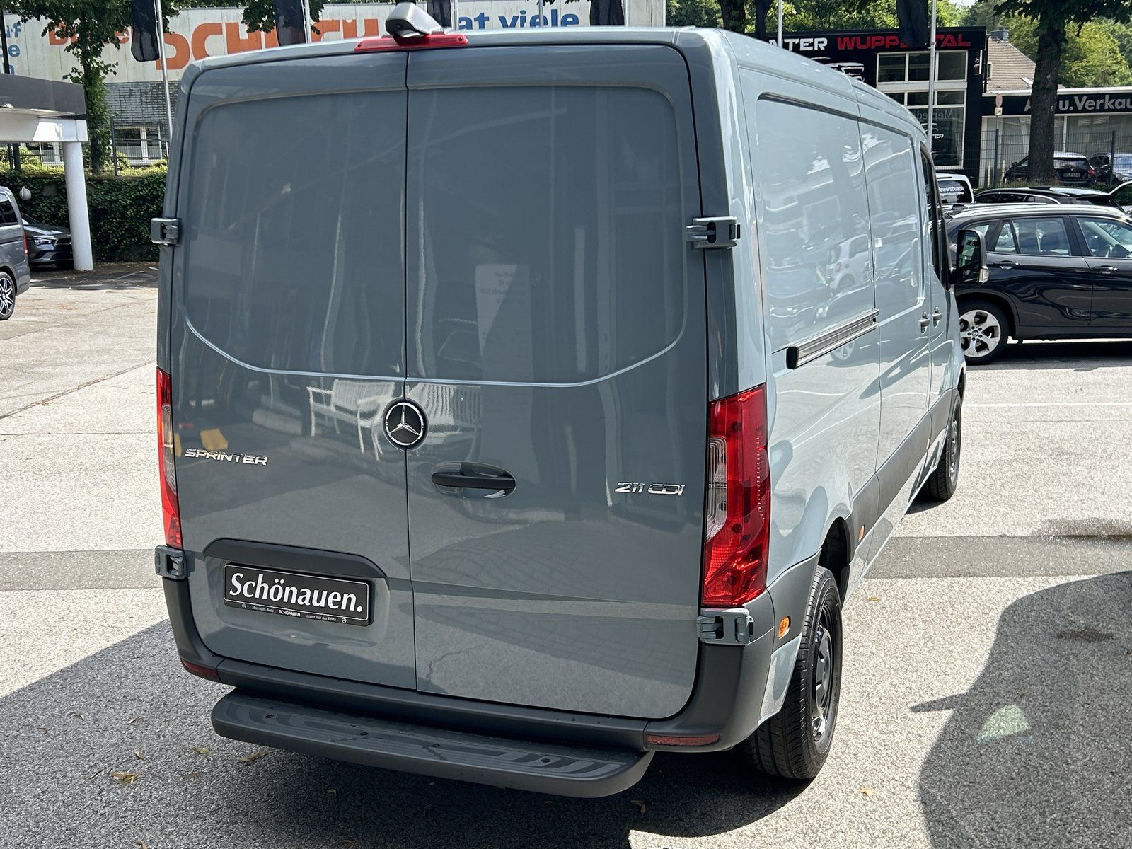 Fahrzeugabbildung Mercedes-Benz Sprinter 211 CDI standard KA L2H1 LED+9G+KAMERA