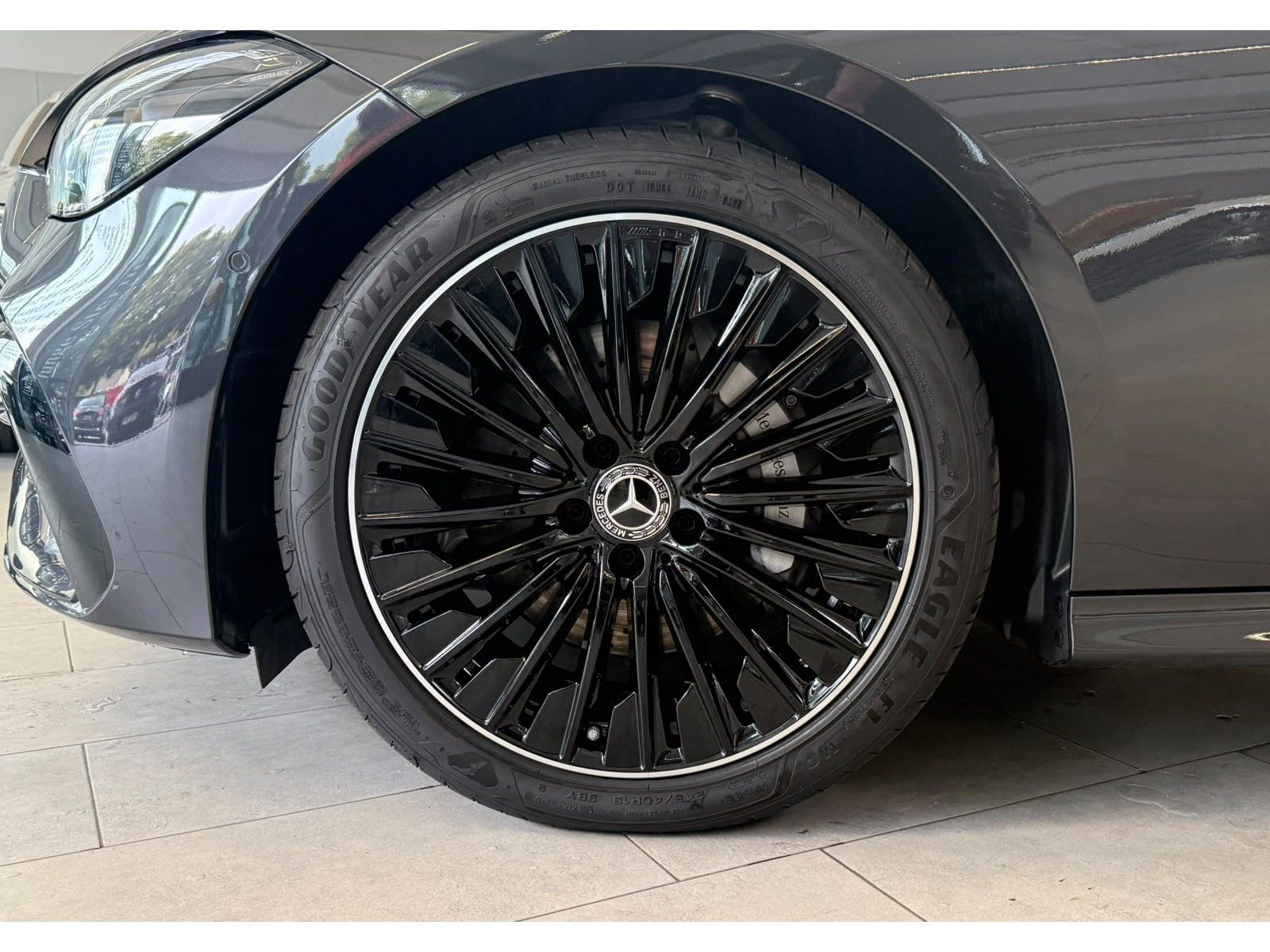 Fahrzeugabbildung Mercedes-Benz CLE 300 4M Coupé AMG+PANO+DISTR+NIGHT+MEMORY+AHK