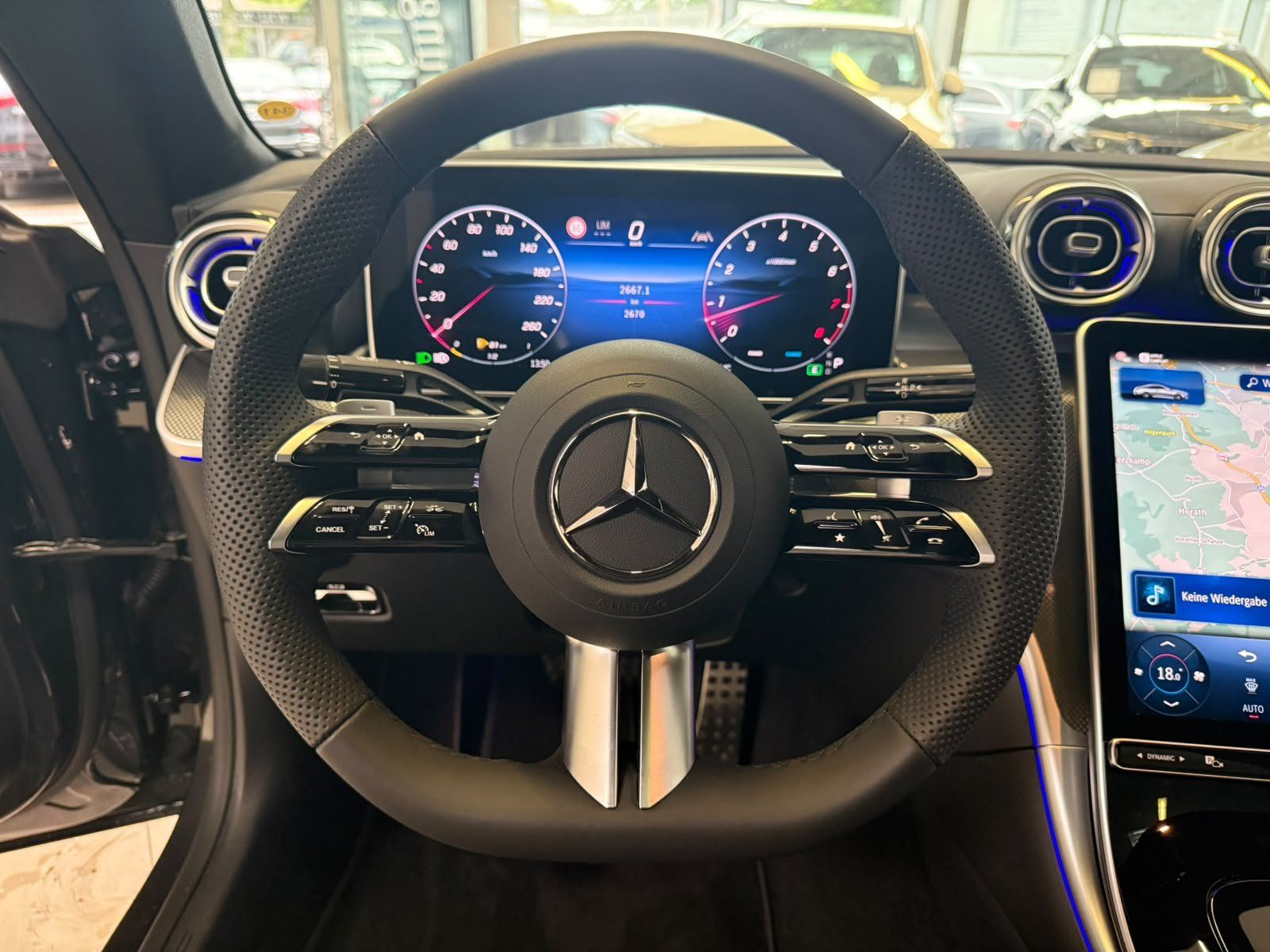 Fahrzeugabbildung Mercedes-Benz CLE 300 4M Coupé AMG+PANO+DISTR+NIGHT+MEMORY+AHK