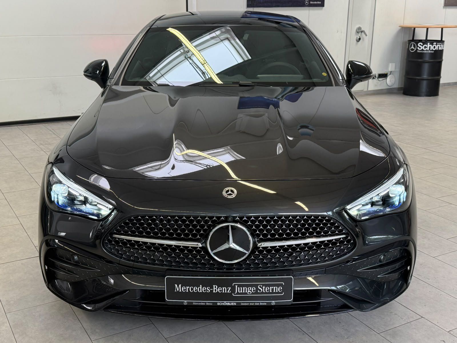 Fahrzeugabbildung Mercedes-Benz CLE 300 4M Coupé AMG+PANO+DISTR+NIGHT+MEMORY+AHK