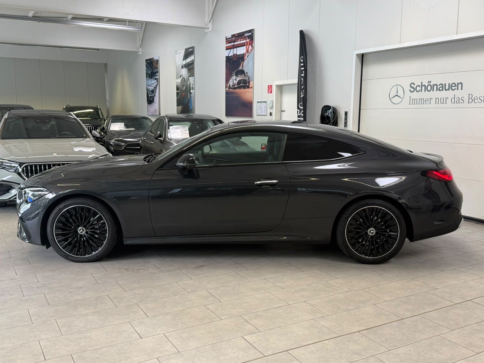 Fahrzeugabbildung Mercedes-Benz CLE 300 4M Coupé AMG+PANO+DISTR+NIGHT+MEMORY+AHK