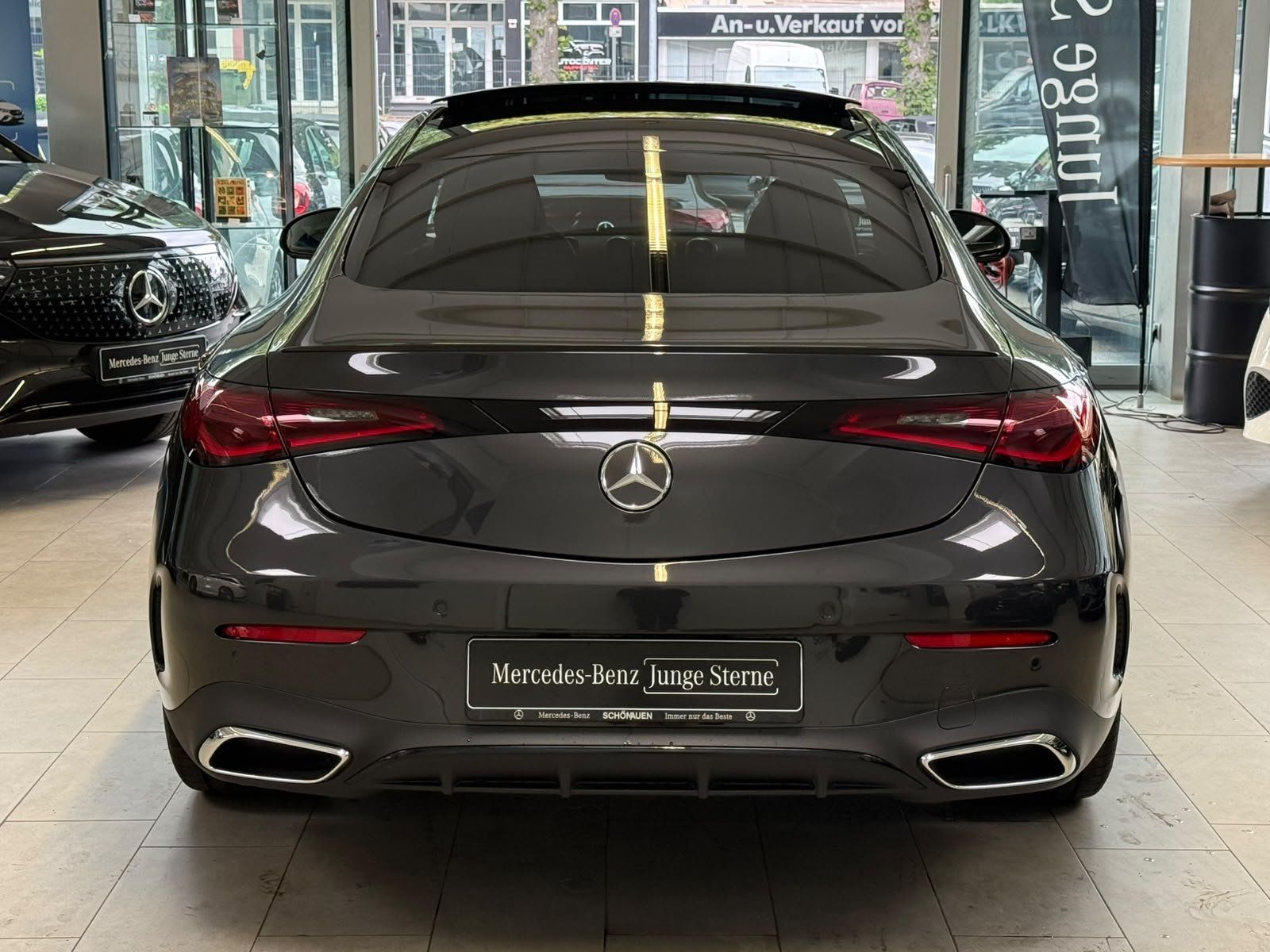 Fahrzeugabbildung Mercedes-Benz CLE 300 4M Coupé AMG+PANO+DISTR+NIGHT+MEMORY+AHK