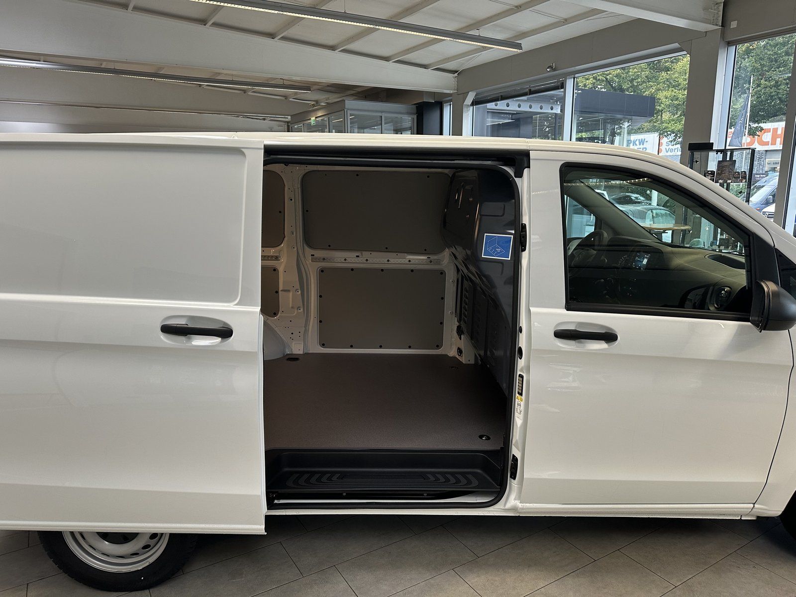 Fahrzeugabbildung Mercedes-Benz Vito 110 CDI Kasten lang KAMERA+KLIMA+DAB+TEMPO.