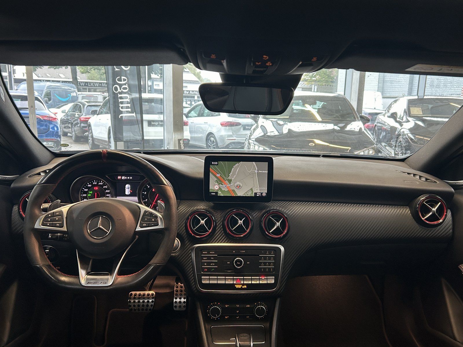 Fahrzeugabbildung Mercedes-Benz A 45 4M COMAND+PANO+HARMAN+PERF.ABGAS+NIGHT+LED