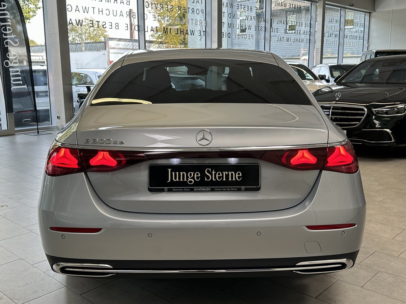 Fahrzeugabbildung Mercedes-Benz E 300 de DIGITAL+NAPPA+BURMESTER+DISTRO+SITZLUFT