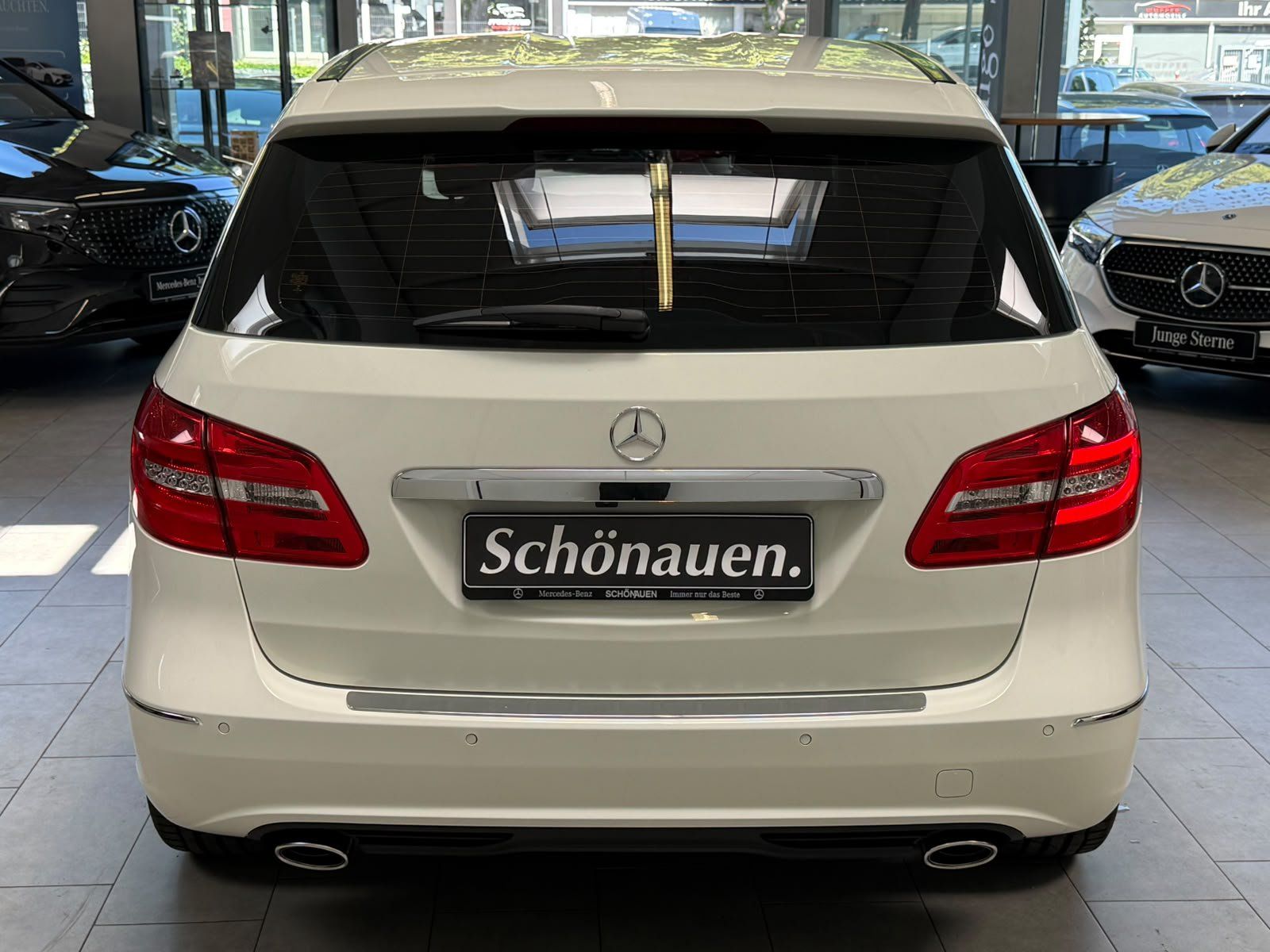 Fahrzeugabbildung Mercedes-Benz B 180 CDI BIXENON+AHK+KAMERA+SITZHZ+KLIMA+PTS