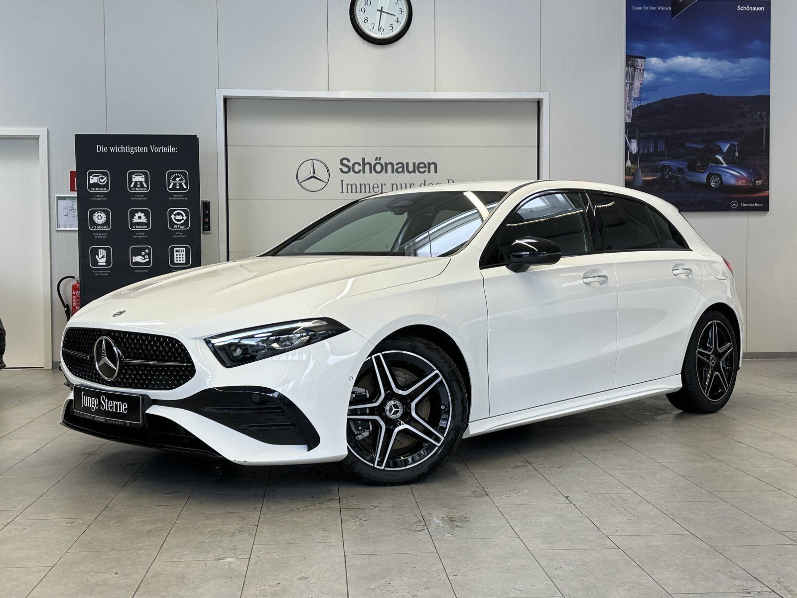 Mercedes-Benz A 250 4MATIC AMG PREMIUM BURMESTER+MBEAM+NIGHT