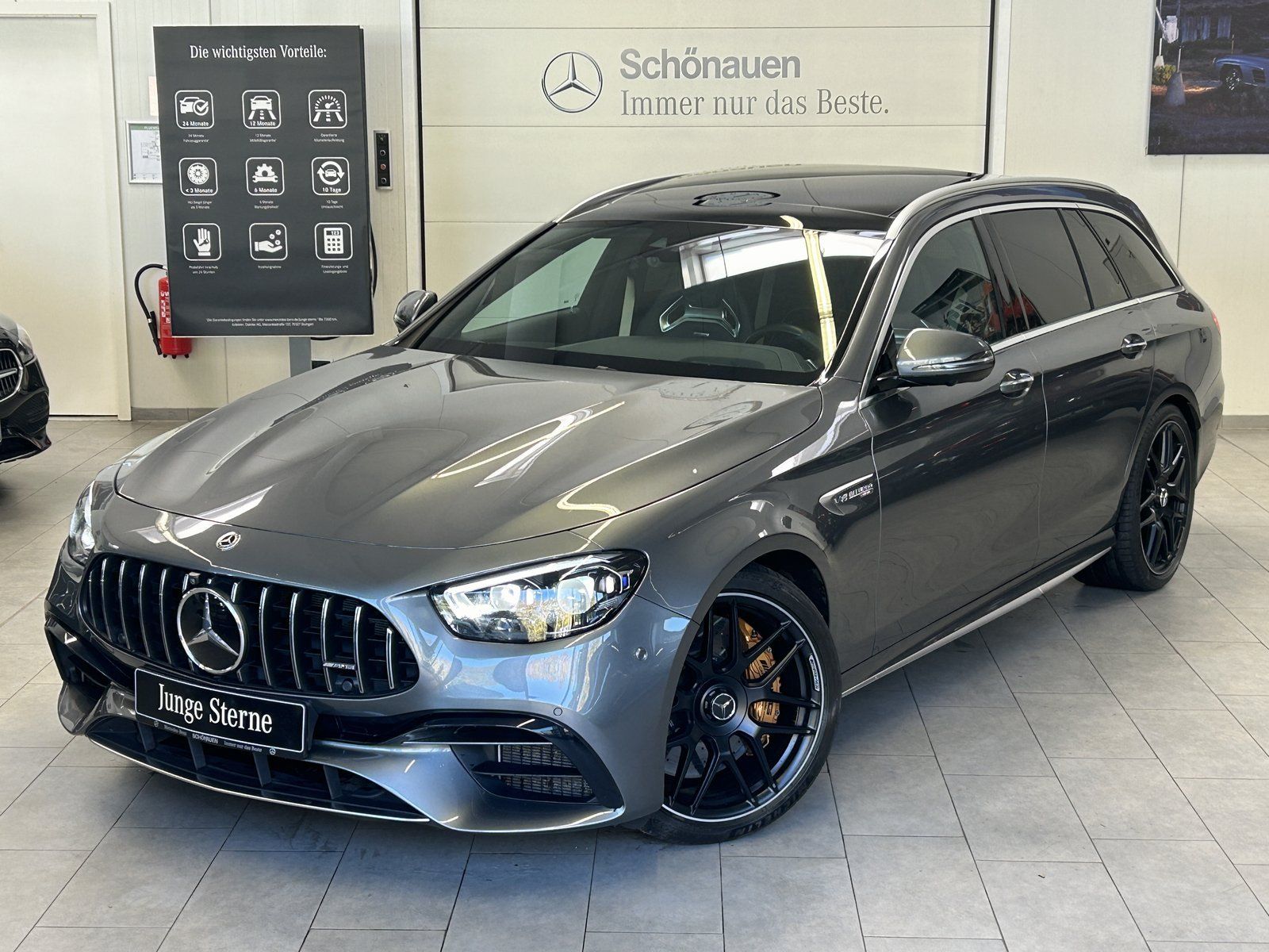 Fahrzeugabbildung Mercedes-Benz AMG E 63S 4M T KERAMIK+DRIVERS+CARBON+MBEAM+PANO