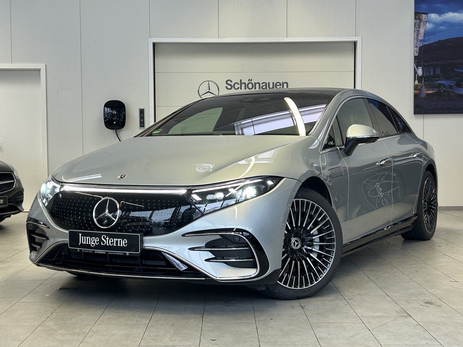 Mercedes-Benz EQS 580 4M AMG+CARBON+AIRMATIC+PANO+DISTR+BURMES