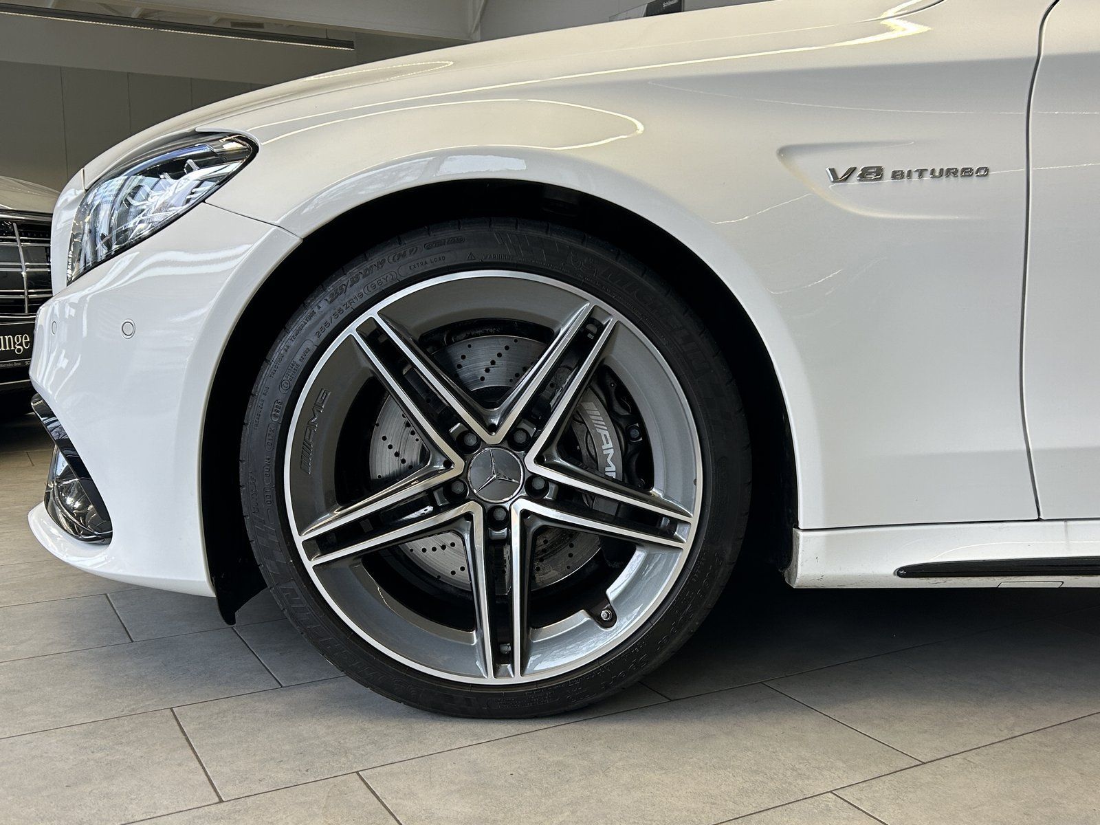 Fahrzeugabbildung Mercedes-Benz C 63 Cabrio NIGHT+PERF.ABGAS+LED+TOTW+CARPL.+IWC