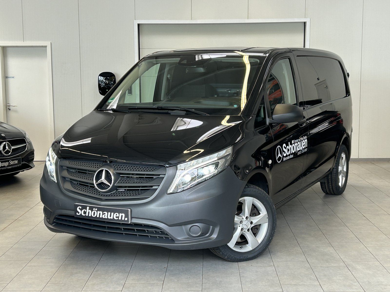 Mercedes-Benz Vito 116 4x4 Kasten Kompakt LED+AHK+STHZ+SHZ