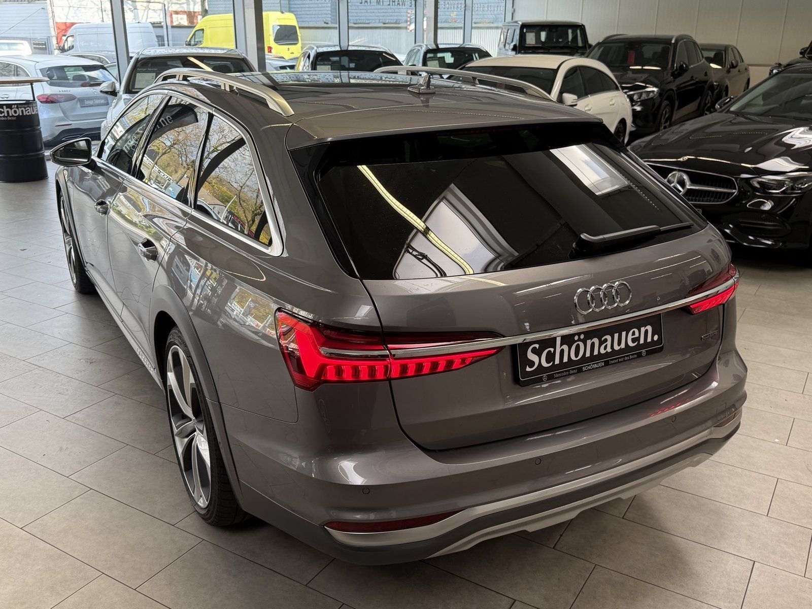 Fahrzeugabbildung Audi A6 allroad quat. 55 TDI 21"+AHK+MATRIX+PANO+B&O