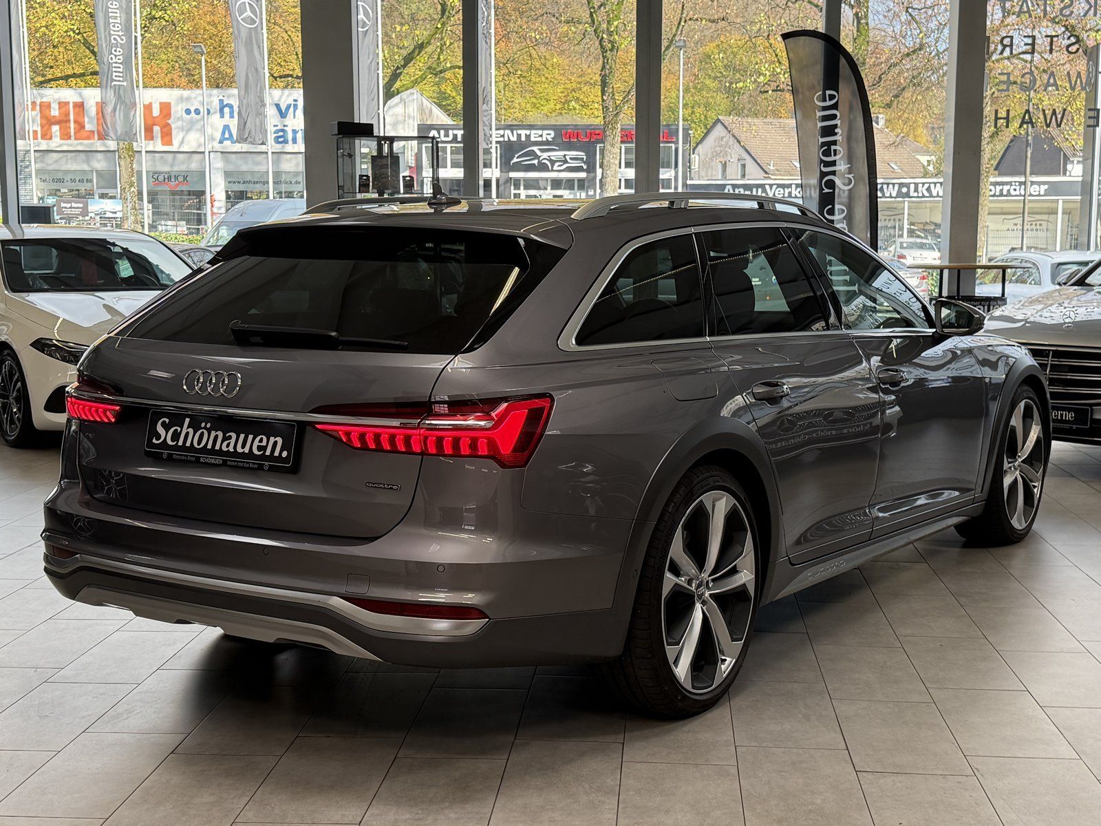 Fahrzeugabbildung Audi A6 allroad quat. 55 TDI 21"+AHK+MATRIX+PANO+B&O