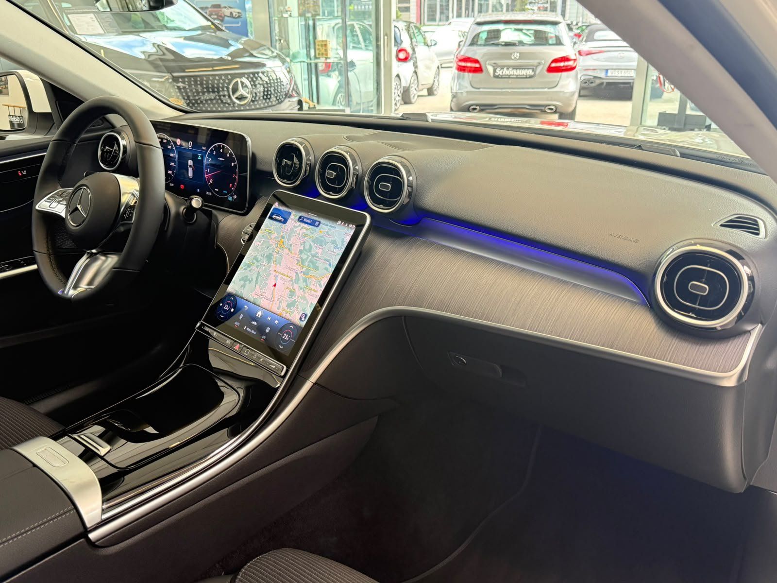 Fahrzeugabbildung Mercedes-Benz C 200 T Avantgarde CARPLAY+360°+TOTW.+LED+DAB