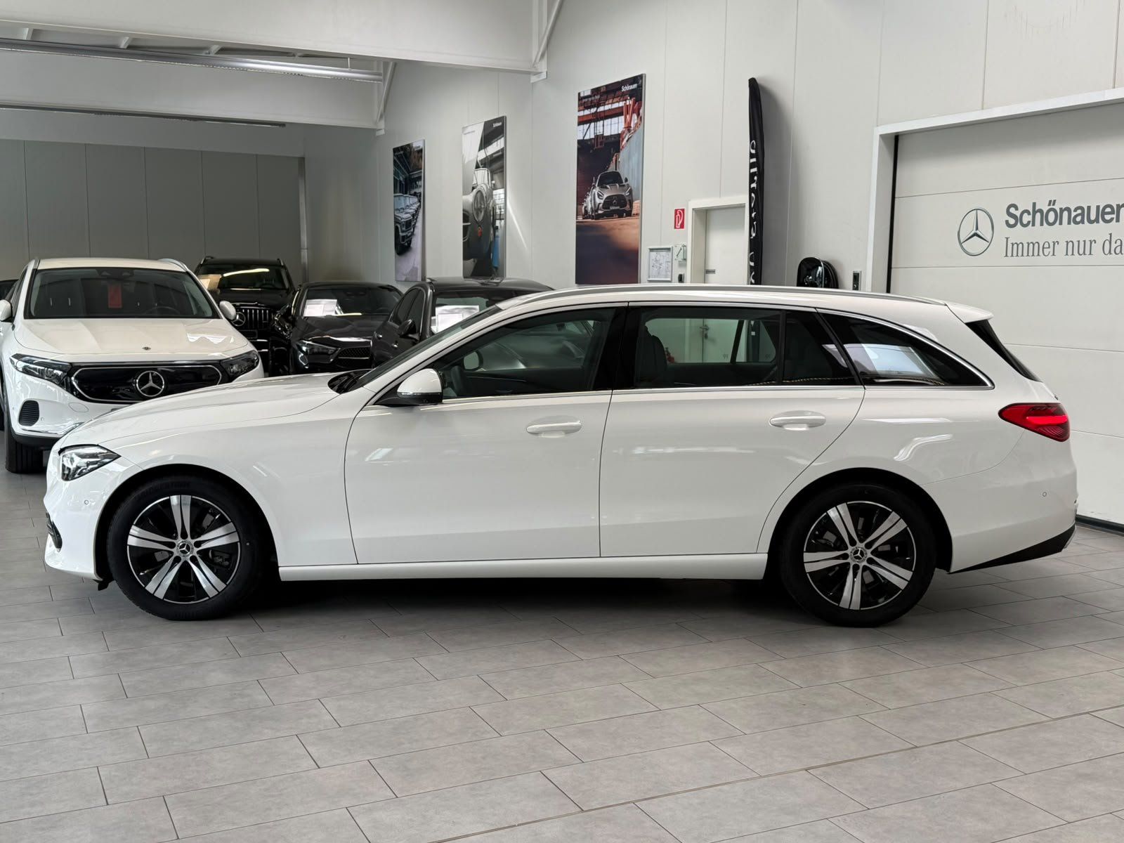 Fahrzeugabbildung Mercedes-Benz C 200 T Avantgarde CARPLAY+360°+TOTW.+LED+DAB