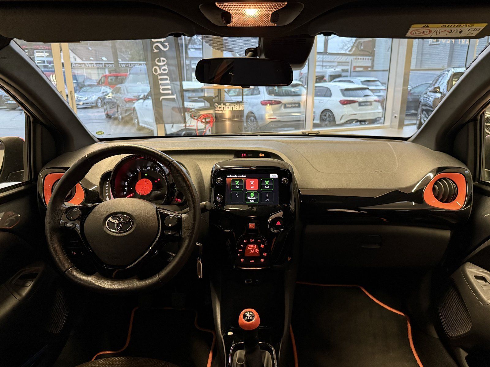 Fahrzeugabbildung Toyota Aygo 1.0 x-JBL KAMERA+x-touch+JBL+Lichtassistent