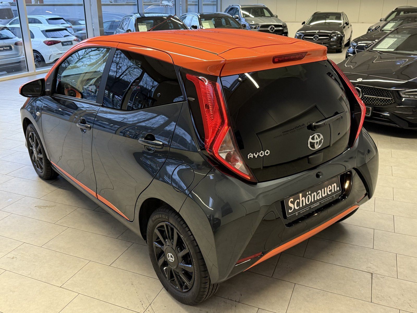 Fahrzeugabbildung Toyota Aygo 1.0 x-JBL KAMERA+x-touch+JBL+Lichtassistent