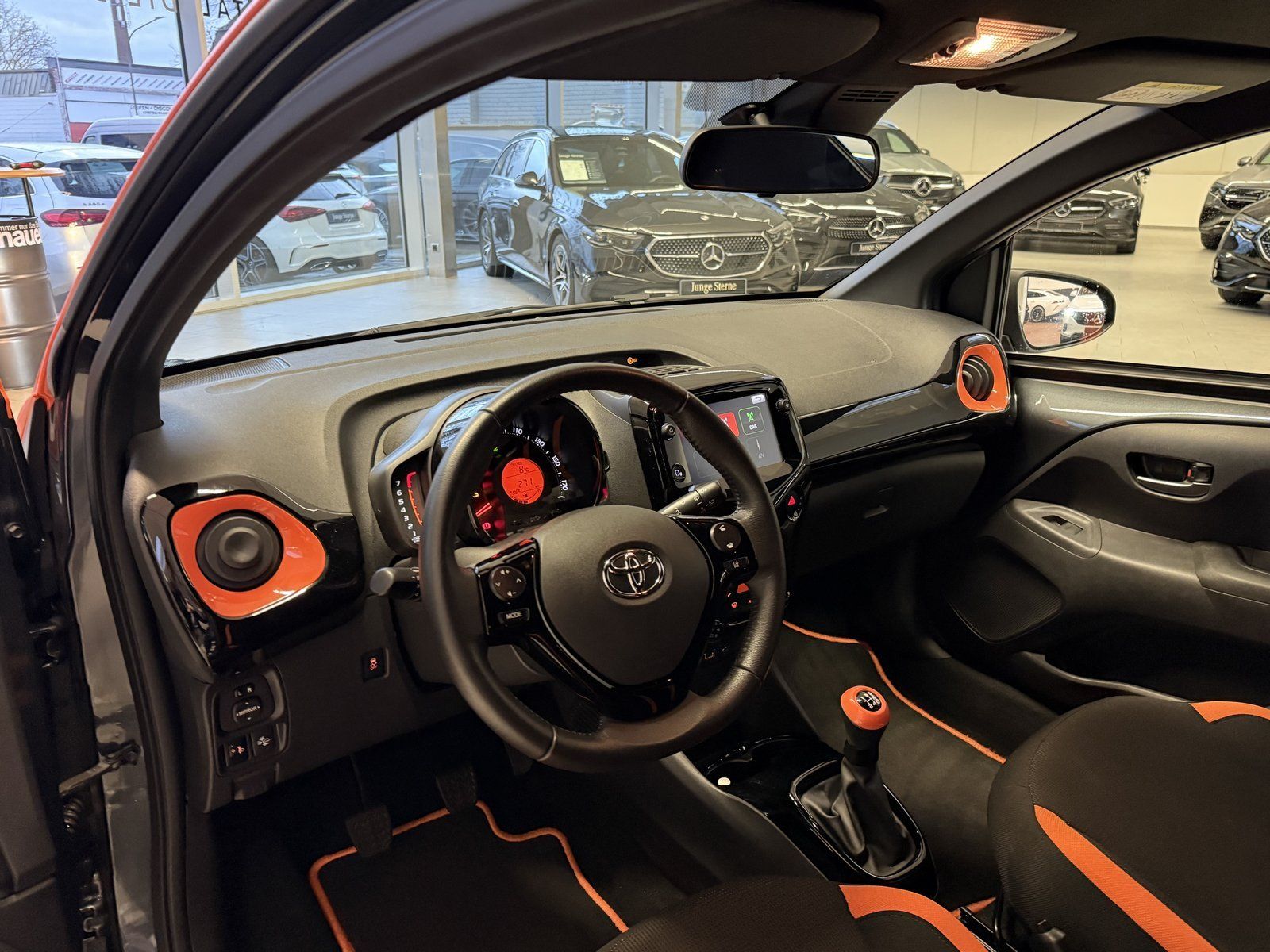 Fahrzeugabbildung Toyota Aygo 1.0 x-JBL KAMERA+x-touch+JBL+Lichtassistent