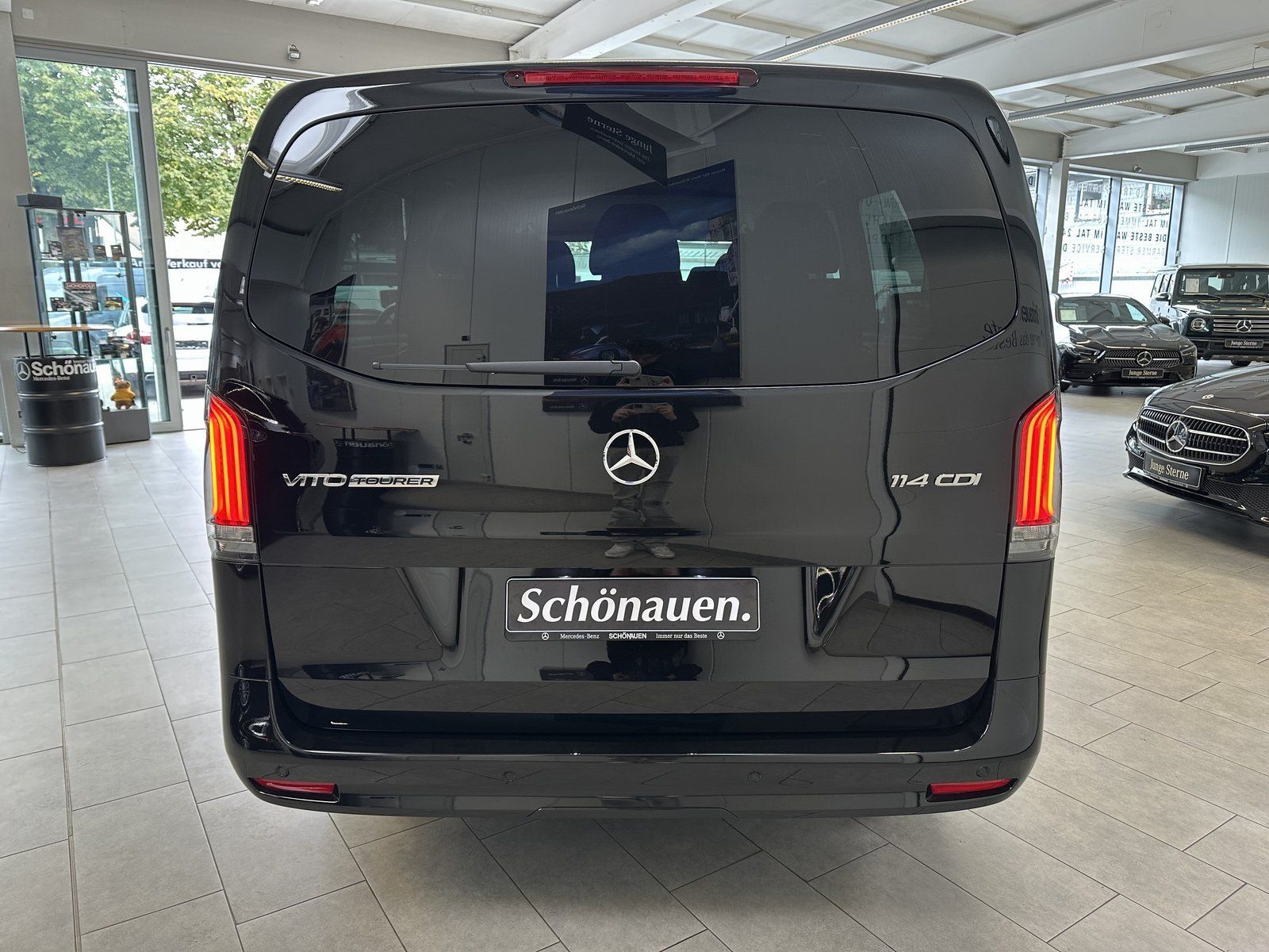 Fahrzeugabbildung Mercedes-Benz Vito Tourer PRO 114 MOPF+extralang 9 Sitz+DISTRO