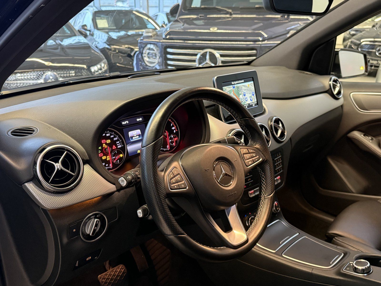 Fahrzeugabbildung Mercedes-Benz B 200 Urban MEMORY+THERMOTRONIC+LED+AHK+KAMERA