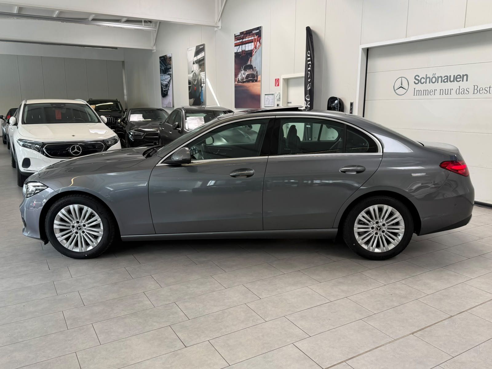 Fahrzeugabbildung Mercedes-Benz C 200 PANO+MEMORY+LED+KAMERA+TOTW.+CARPLAY+DAB