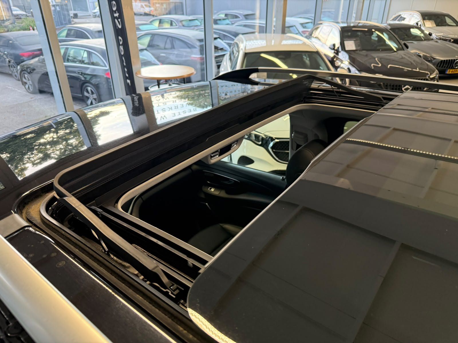Fahrzeugabbildung Mercedes-Benz V 250d EDITION lang COMAND+PANO+BURM+STDHZ+AHK