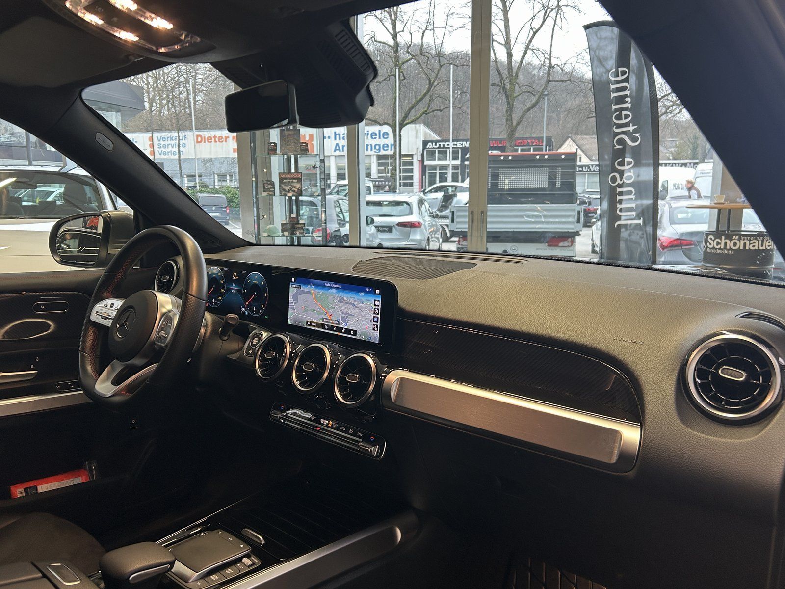 Fahrzeugabbildung Mercedes-Benz GLB 200d AMG AHK+KAMERA+LED+EASYPACK+DAB+AUGREAL