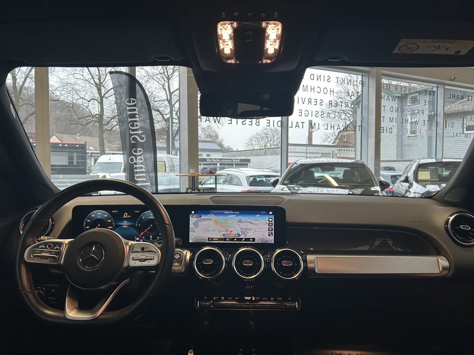 Fahrzeugabbildung Mercedes-Benz GLB 200d AMG AHK+KAMERA+LED+EASYPACK+DAB+AUGREAL