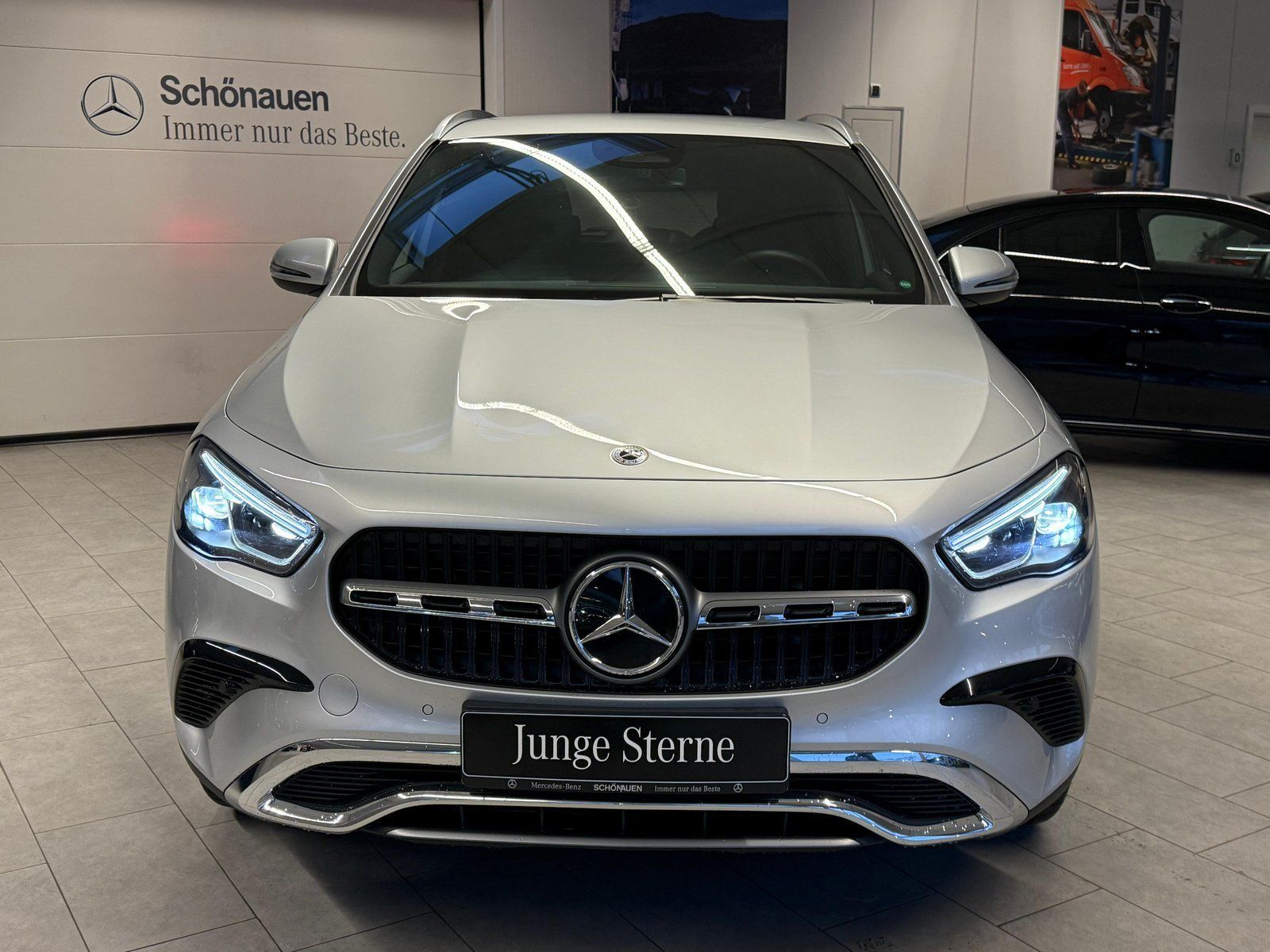 Fahrzeugabbildung Mercedes-Benz GLA 200 Progressive MBEAM+KAMERA+KEYLESS+EASYPK